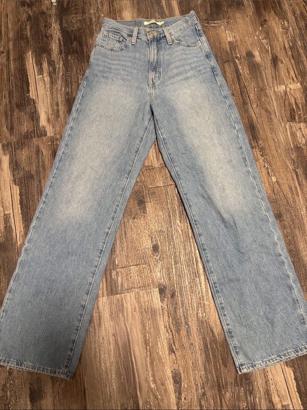 Levi's Women's Straight-Leg Light Blue Jeans